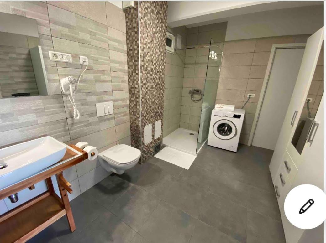 Lovely Apartment In Nature With Sauna! Postojna Ngoại thất bức ảnh