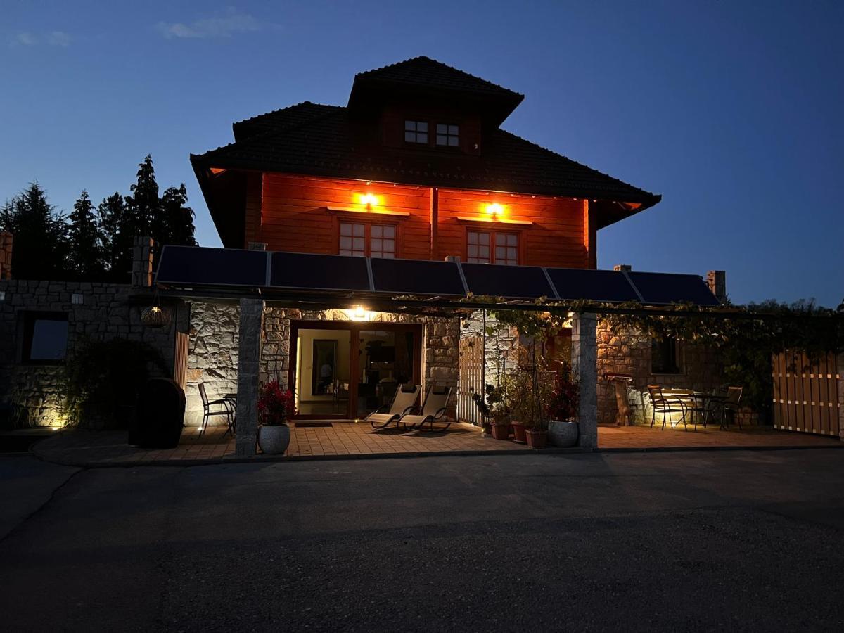 Lovely Apartment In Nature With Sauna! Postojna Ngoại thất bức ảnh